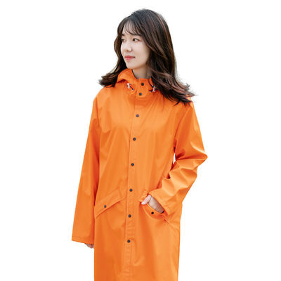 Pomarańczowy męski płaszcz przeciwdeszczowy Pu Anti Shrink Silicone Printing Tłoczenie ODM